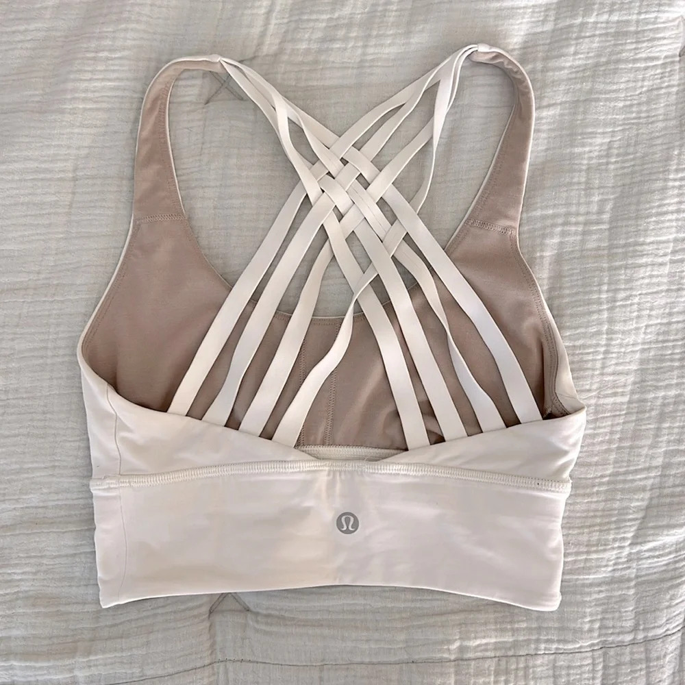 🚫SOLD🚫 Lululemon Free to Be Moved Bra Medium Support, A/B Cup White 2 - Picture 4 of 6